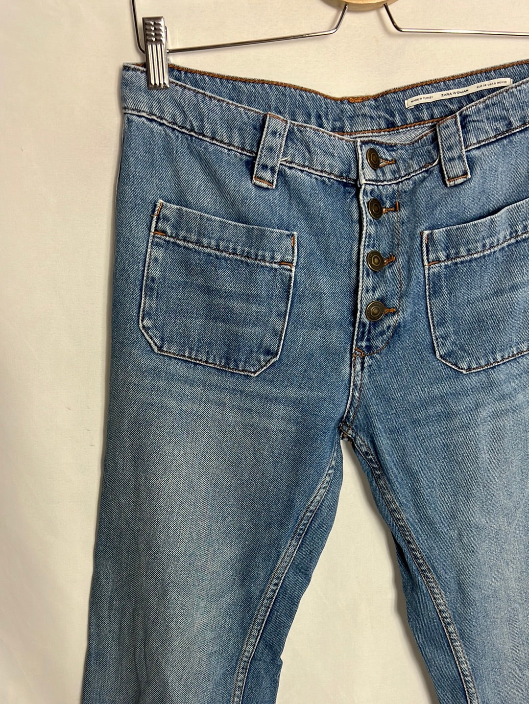 ZARA. Vaquero crop flare T.38