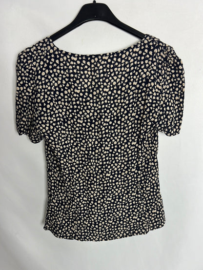 MANGO. Camisa manga corta estampado de flores. T.s