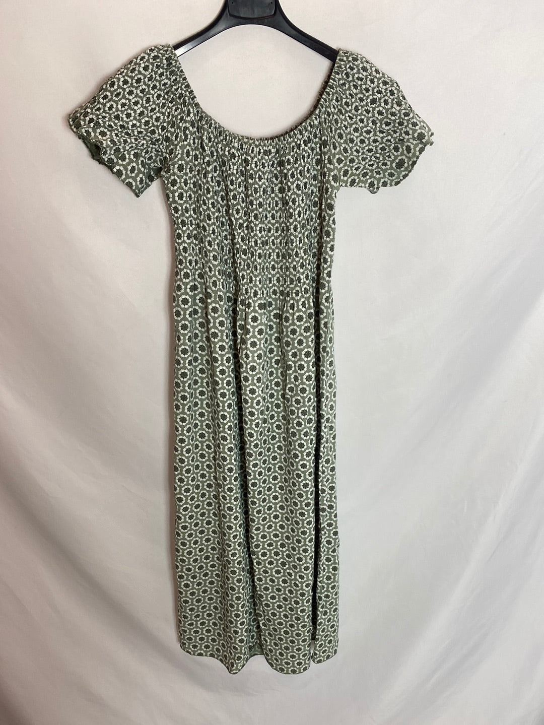 NEW COLLECTION. Vestido fluido flores. T.L