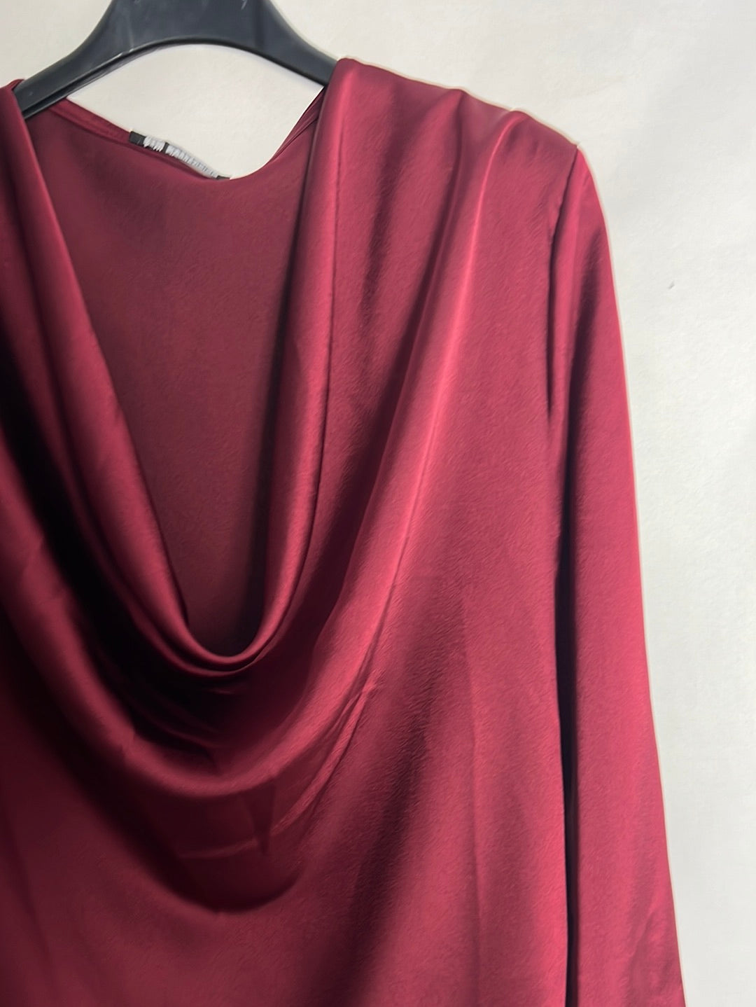 NEW COLLECTION. Burgundy satin blouse. TM