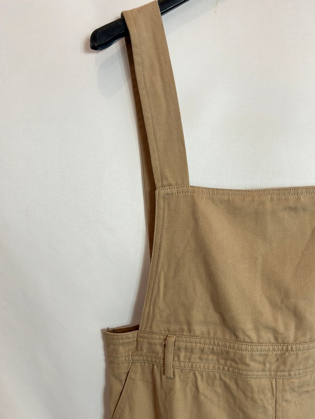 DAZY. Vestido beige tirantes T.xl