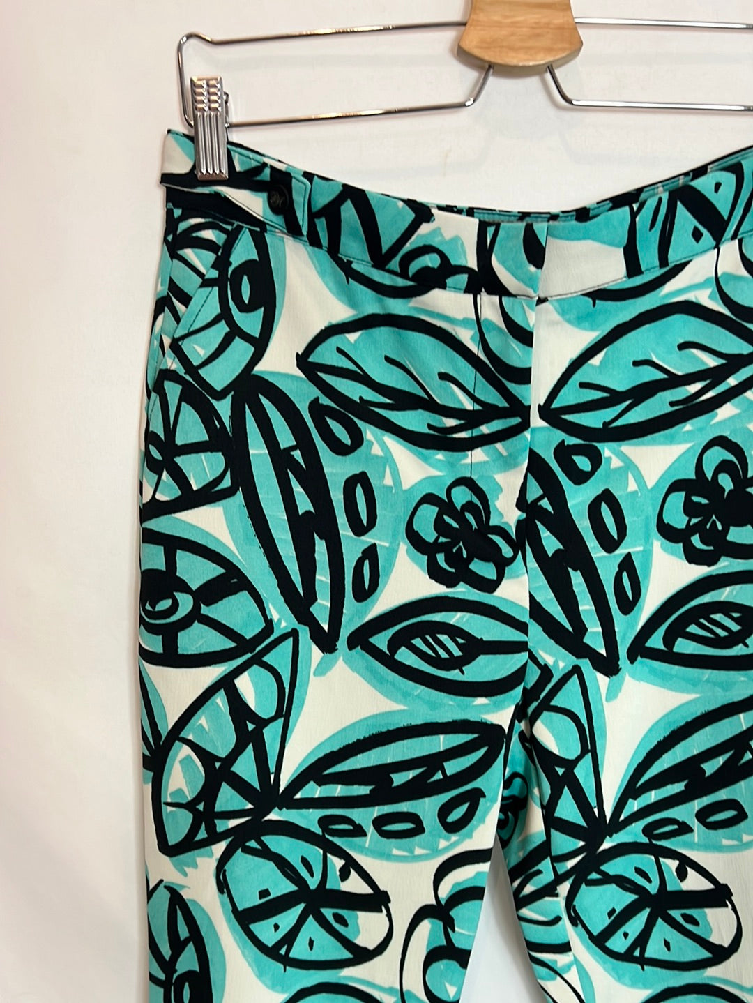 PEDRO DEL HIERRO. A total look with a printed top and pants. Size 38/40