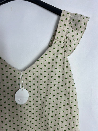 CERISE BLUE. Top beige corazones mini verdes. T S