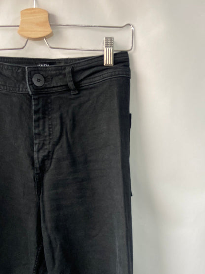 ZARA. Black culotte jeans size 36