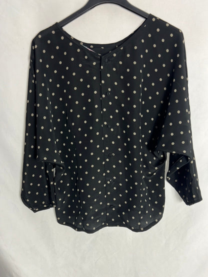 SUSISWEEDRESS. Black blouse with beige polka dots. TM
