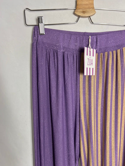 ZUA. Pantalón morado rayas fluido. TU (S)