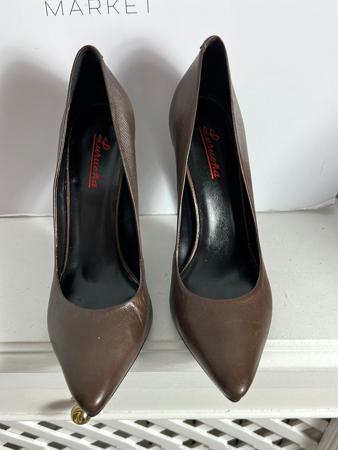 LUREÑA. Tacones marrones piel. T 38