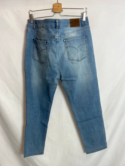 CORTEFIEL. Pantalón denim claro pitillo. T 48