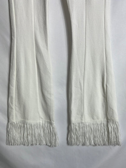 ZARA. Pantalón textura blanco flecos. T S