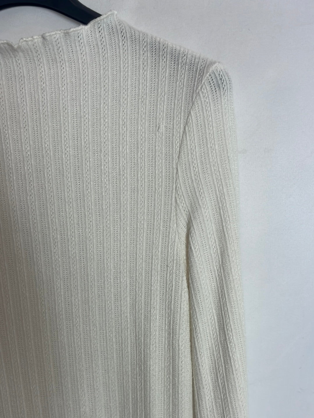 MANGO. Vestido midi punto blanco roto. T XS (tara)