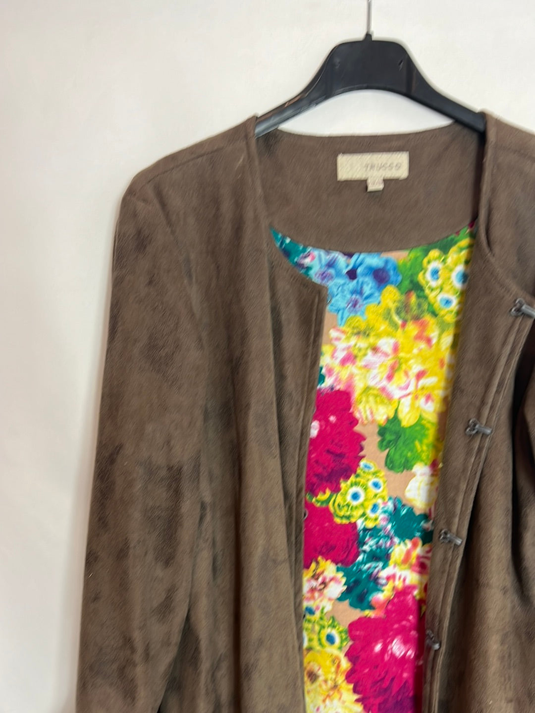 TRUCCO. Brown suede jacket with snaps. Size 40