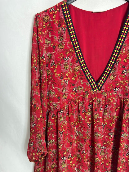 VILA. Short burgundy printed dress. Size 36