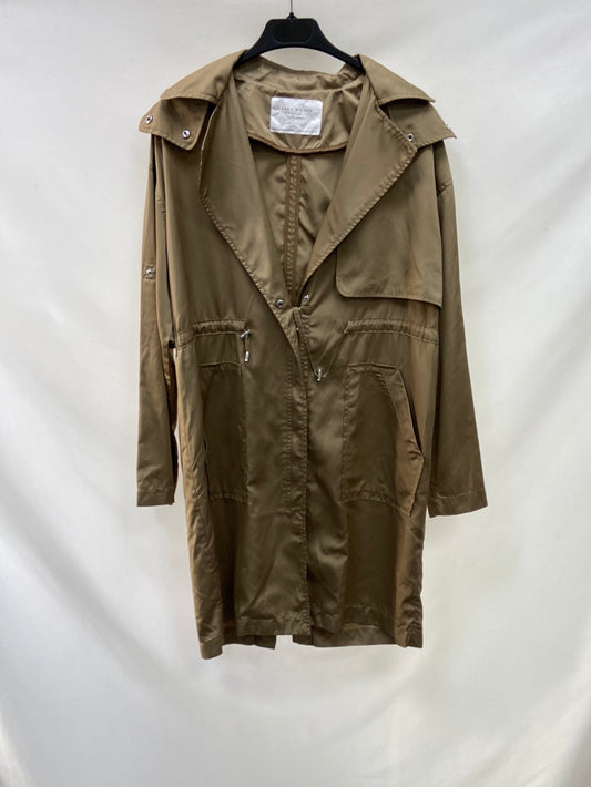ZARA. Camel Ts thin parka