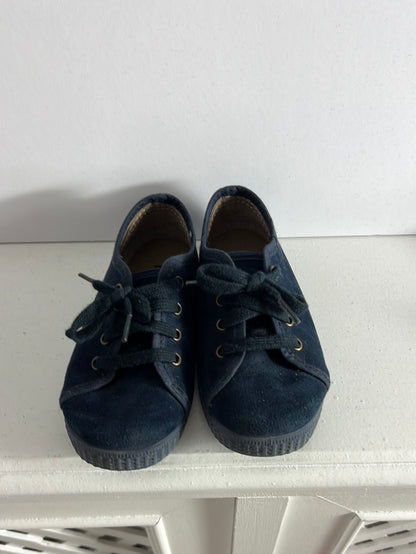 PISAMONAS. Blue suede lace-up sneakers. Size 26