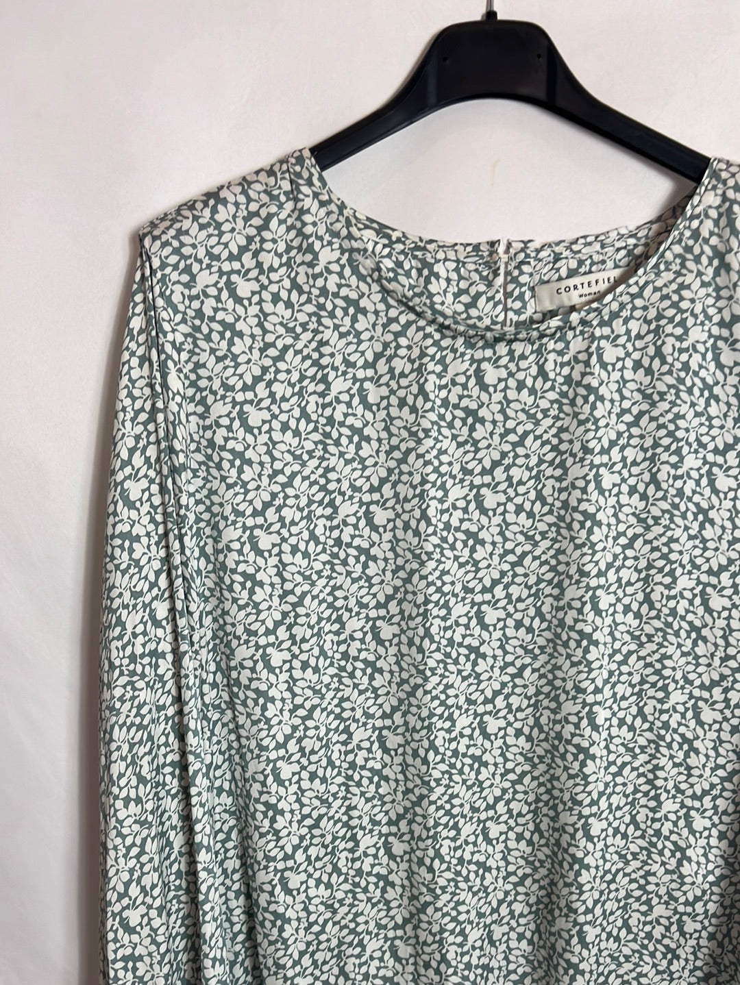 CORTEFIEL. Printed satin blouse. T XXL