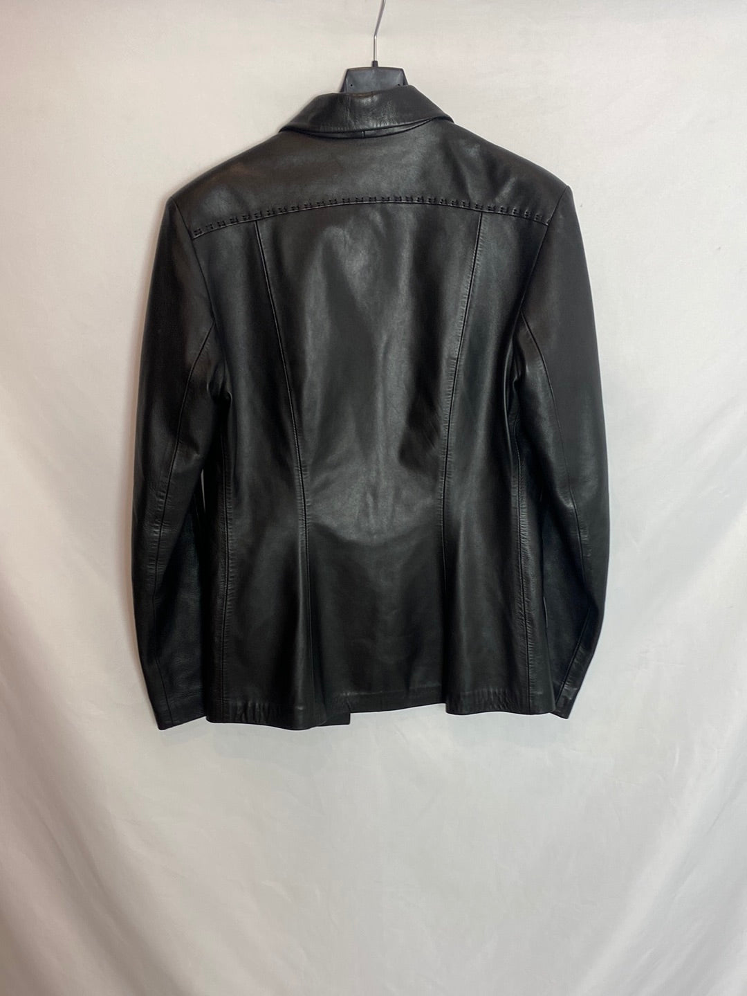 ALFARO. Vintage black leather jacket. TM
