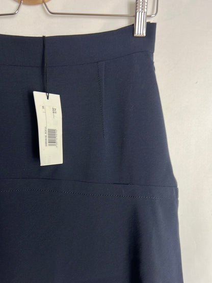 BIMBA Y LOLA. Falda corta azul marino volante. T 38 (tara)