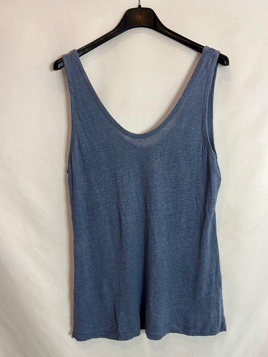 OTHERS. Light blue linen top. TM