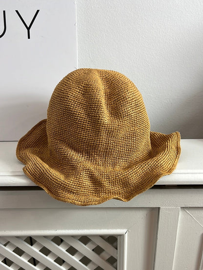 ZARA. Sombrero rafia ala ondulada. T S