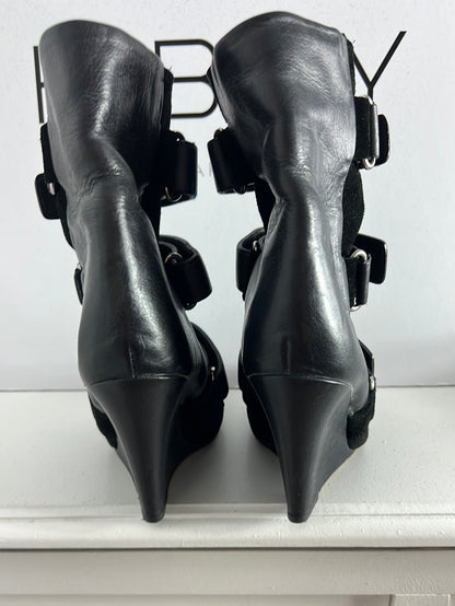 ISABEL MARANT. Botines negros triple textura y plataforma interior. T 37