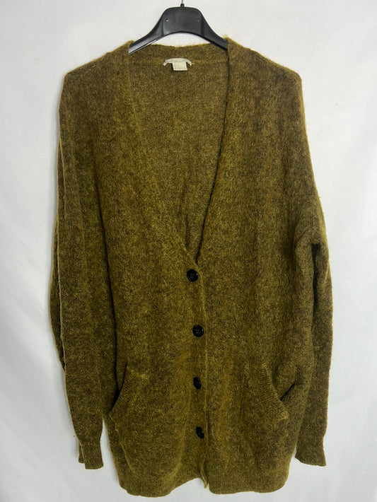 H&M. Cárdigan verde olivo. T.s