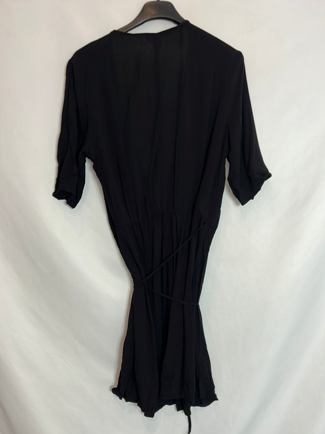 H&amp;M. Black wrap dress Tm