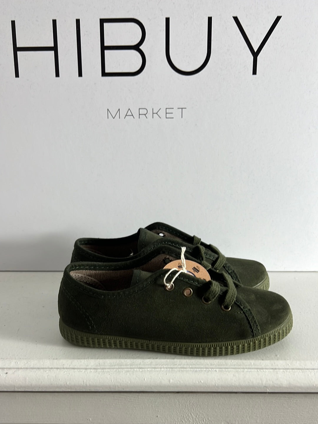 PISAMONAS. Green suede lace-up sneakers. Size 30