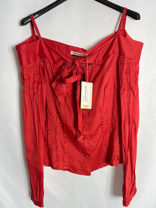 MIGUEL DE LUNA. Red off-the-shoulder blouse. Size 38