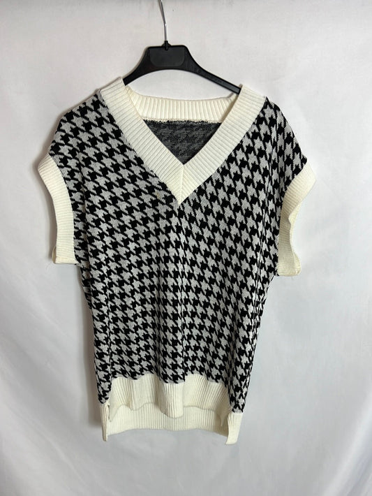 OTHERS. Houndstooth print vest. Your (s/m)