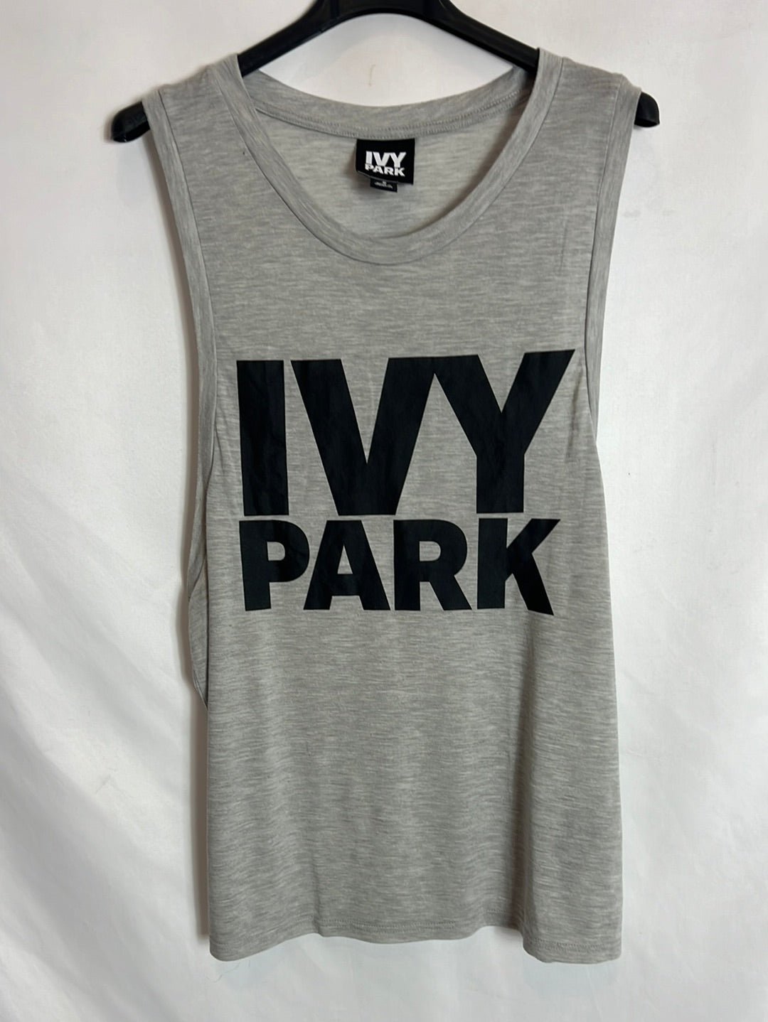 IVY PARK. Grey top with black lettering. TS