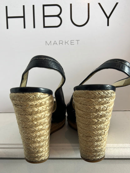 MIU MIU. Cuñas piel azul oscuro. T 39