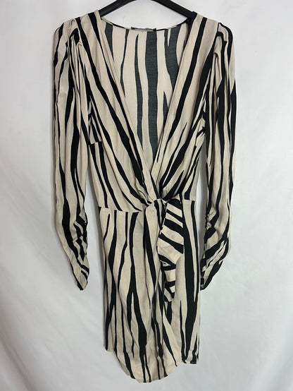 ZARA. Vestido corto beige y negro cruzado. T XS