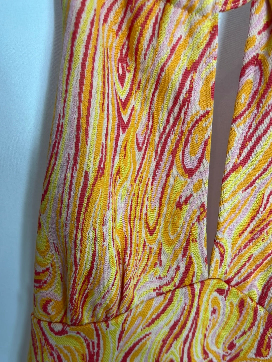 BERSHKA. Croptop estampado hippie T.xs