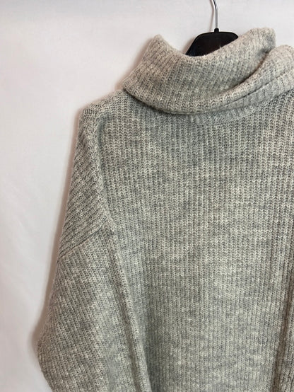 STRADIVARIUS. Jersey gris oversized T.s