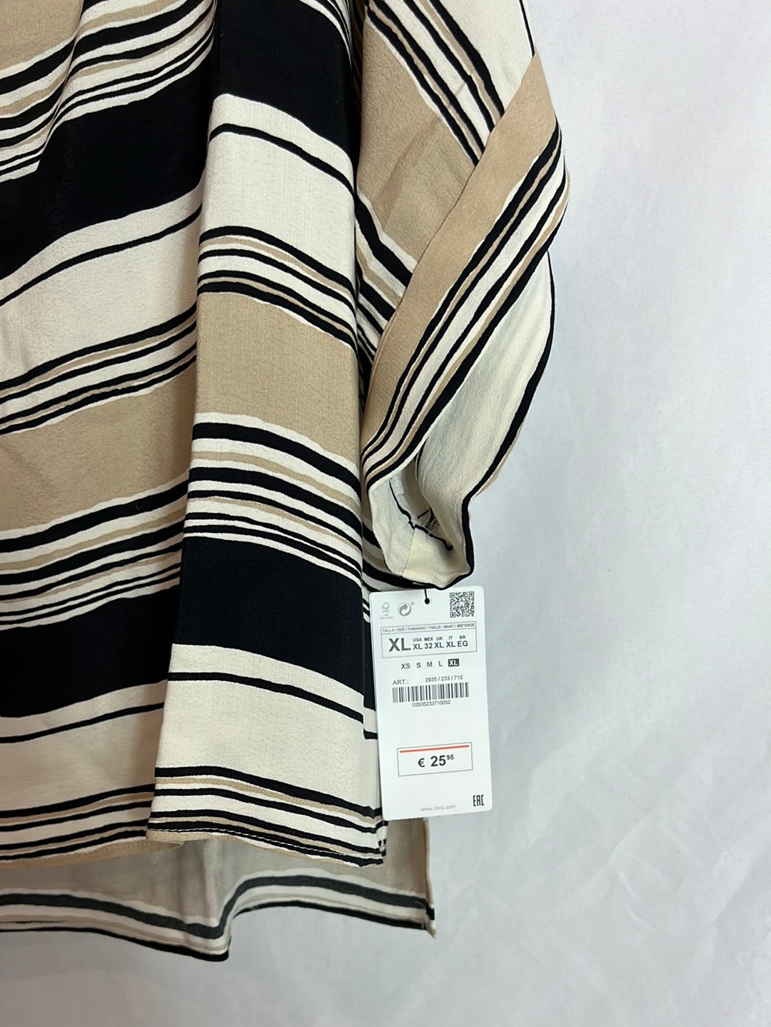 ZARA. Blusa manga rayas fluida. T XL