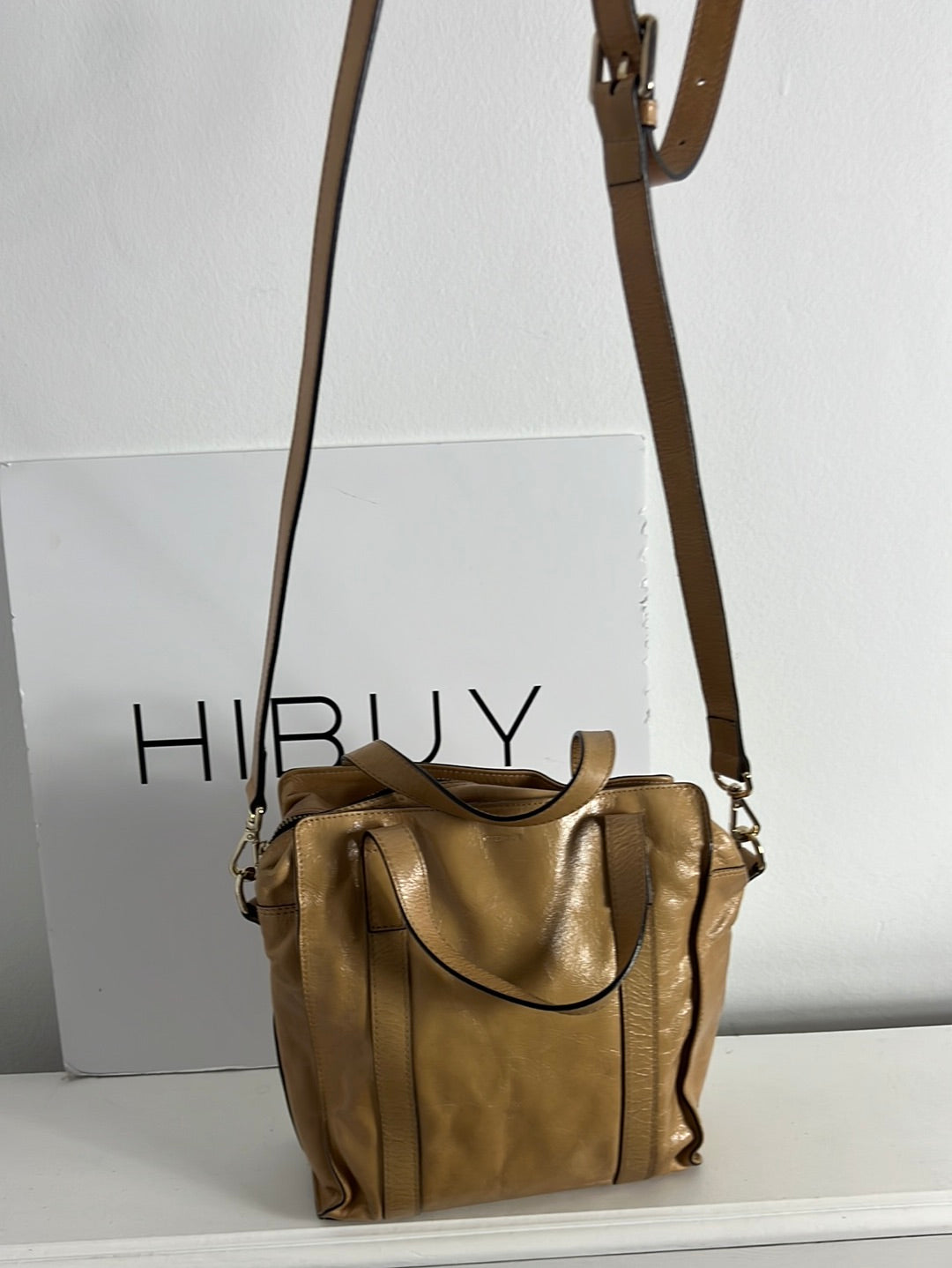 UTERQÜE. Bolso piel beige oscuro doble asa