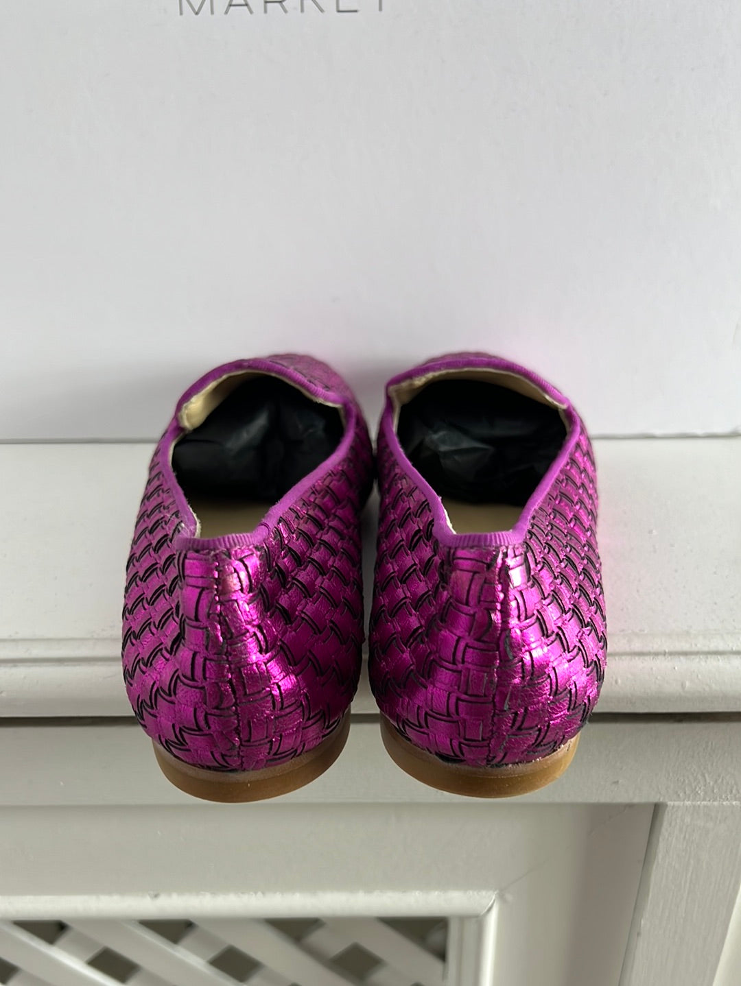 CARMELINAS. Zapato plano rosa fucsia textura. T 38