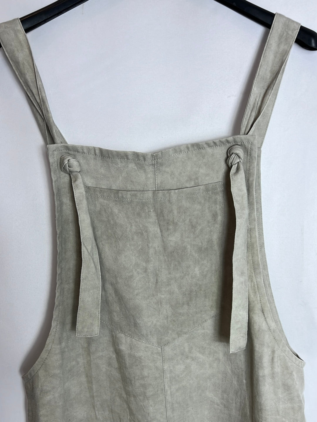 ZARA. Peto midi gris  efecto desgastado. T S