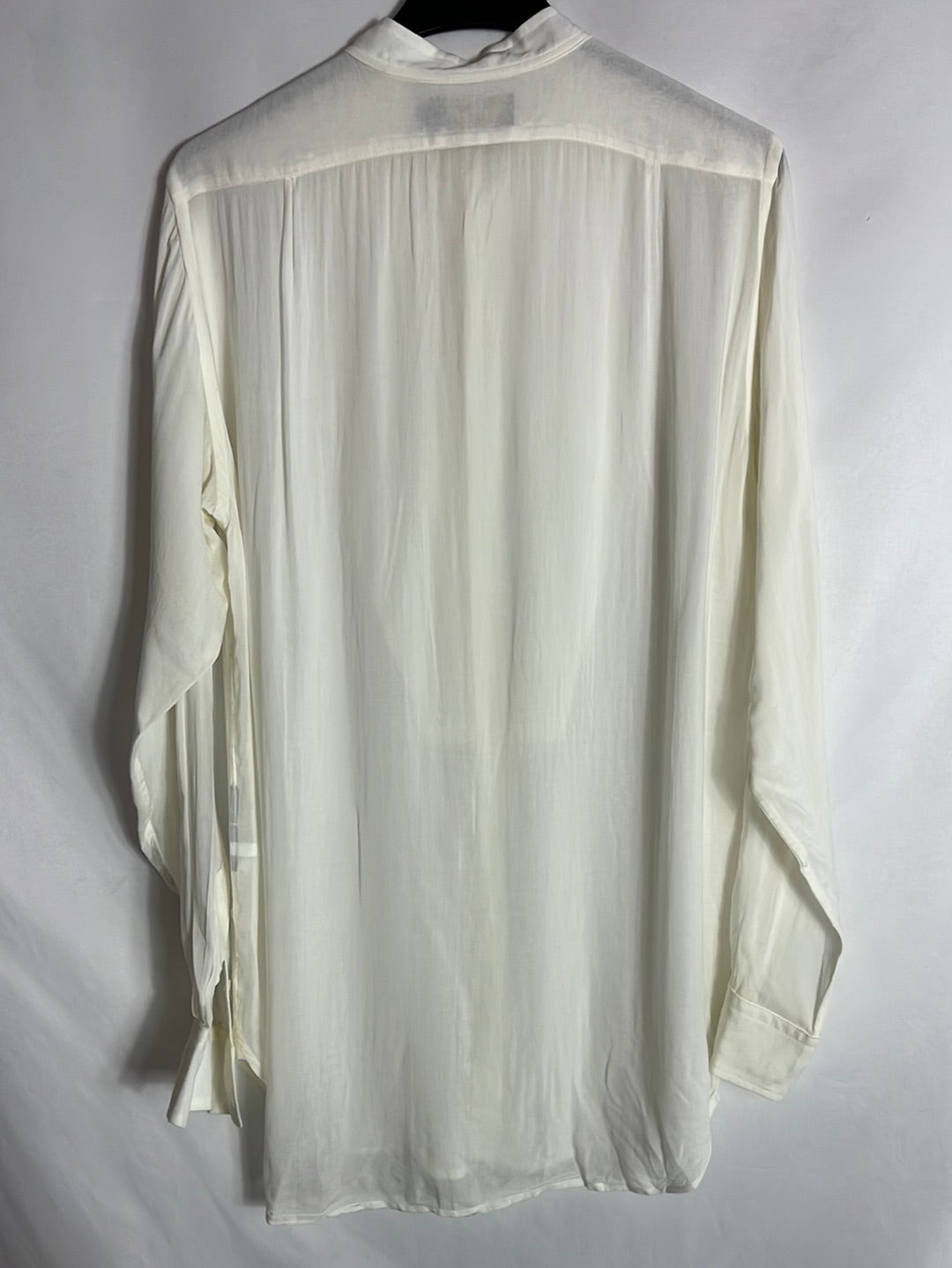 RALPH LAUREN POLO. Flowing light beige blouse. T.S.