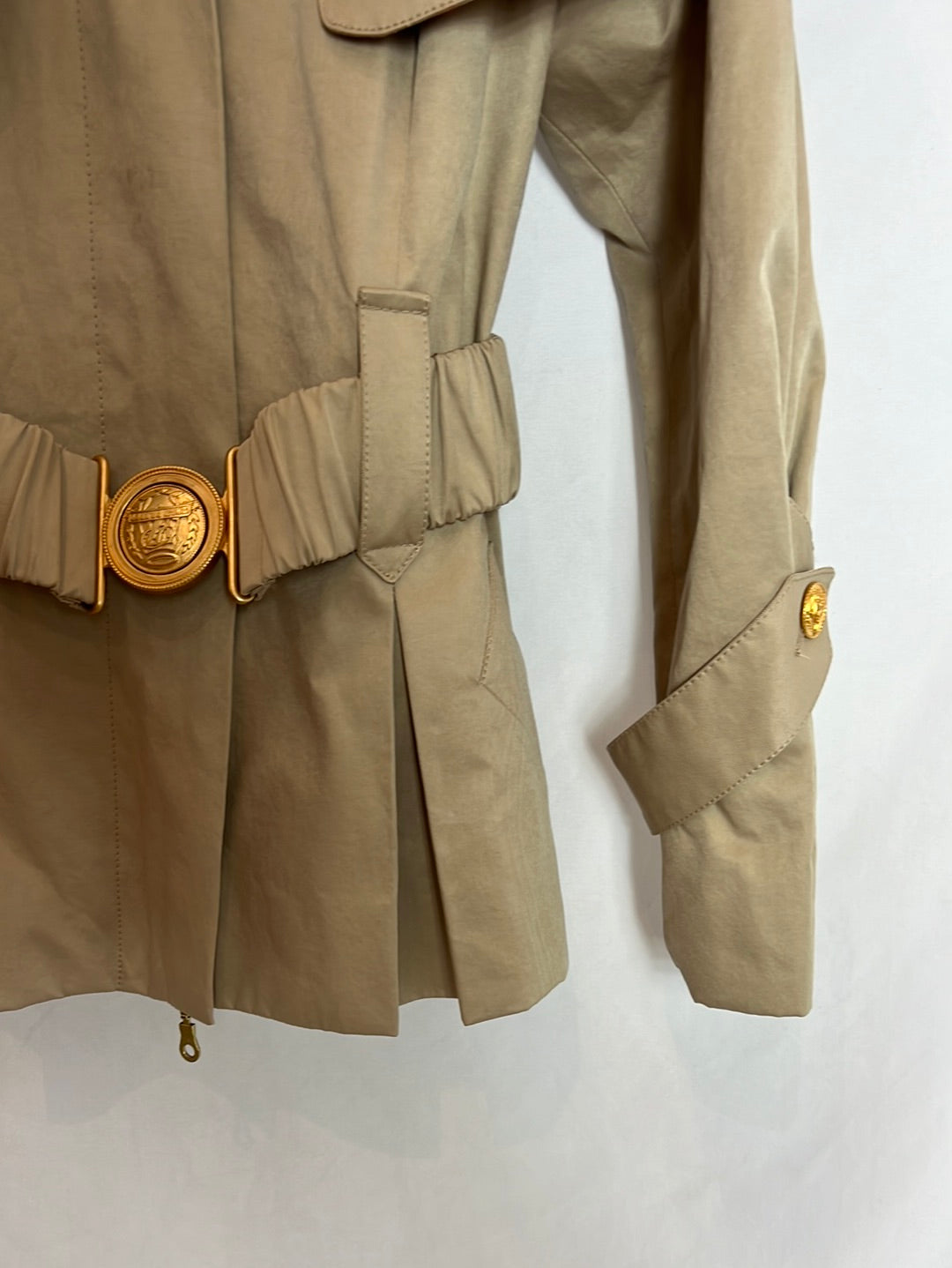 HOLY PREPPY. Chaqueta estilo militar beige. T L (M)