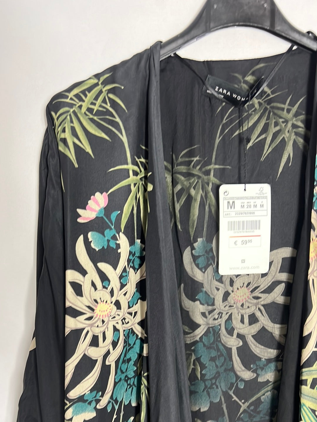 ZARA. Kimono seda estampado. T M