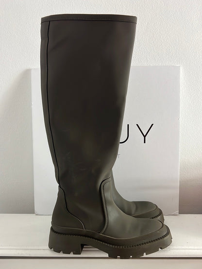 ZARA. Botas altas verdes plataforma. T 37 (tara)