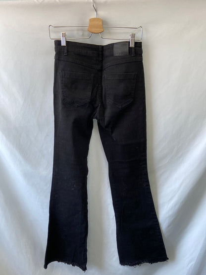 STRADIVARIUS. Pantalón denim negro T.38
