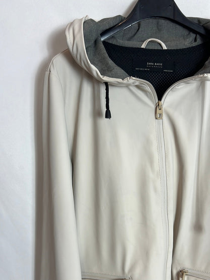 ZARA. Chubasquero beige impermeable T.s (TARA)