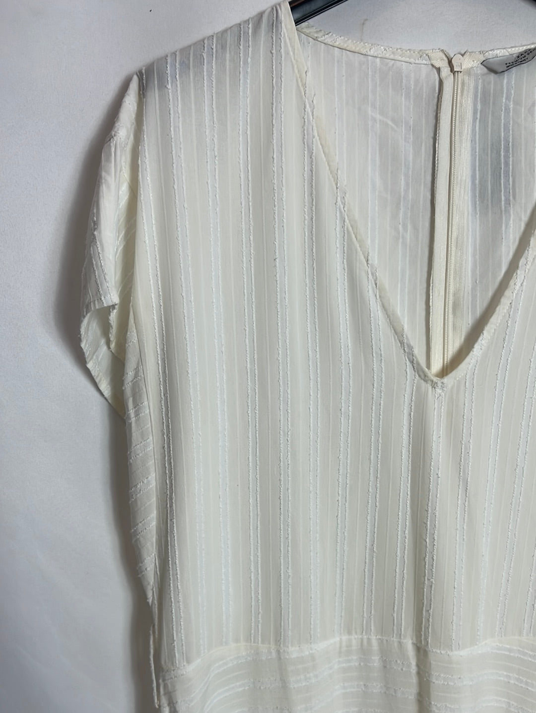 ZARA. Textured beige midi dress. T.L.