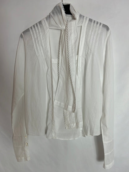 INTROPIA. Short white blouse with bow. Size 38