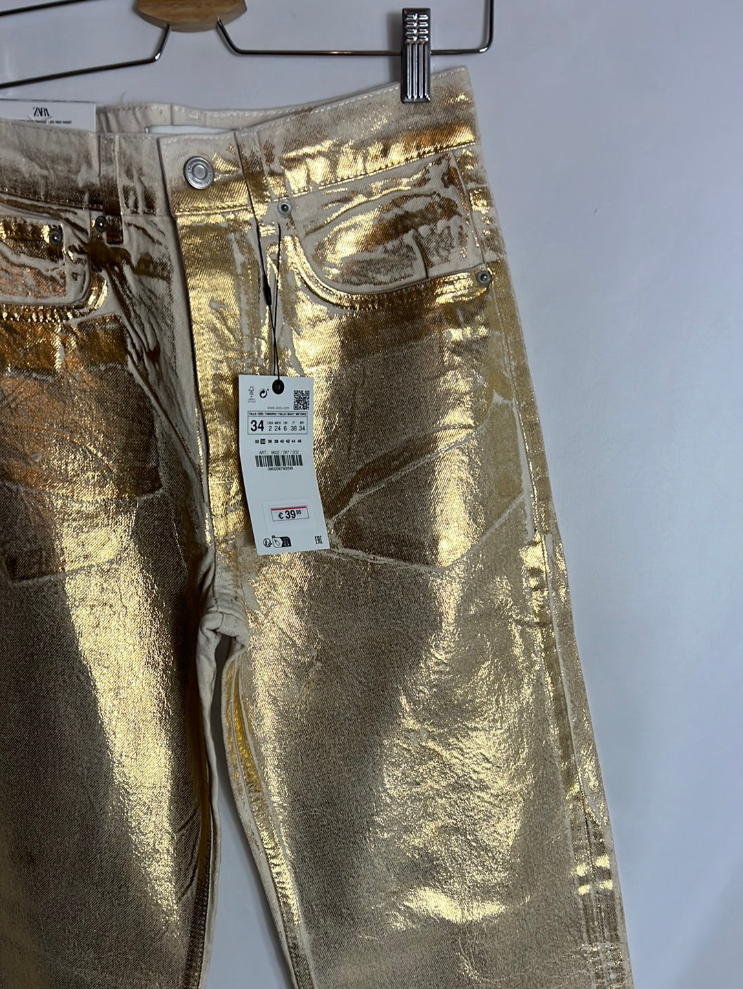 ZARA. Pantalón denim textura dorado. T 34 – Hibuy market