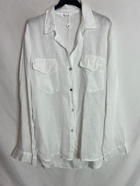 SOMETHING PRETTY. White linen blouse with pockets. TM