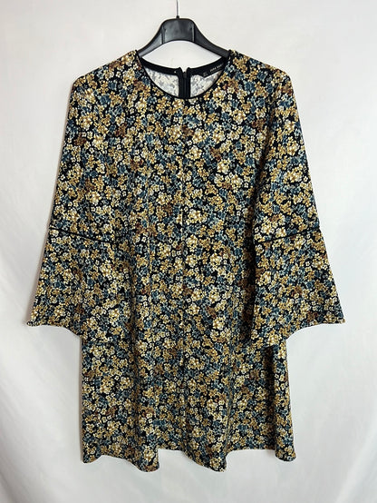 ZARA. Short floral dress with half sleeves. TL