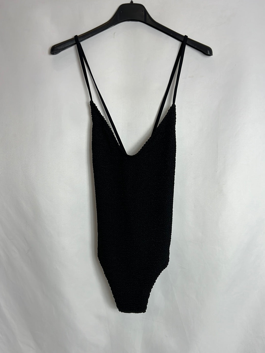 MANGO. Bañador negro textura. T S